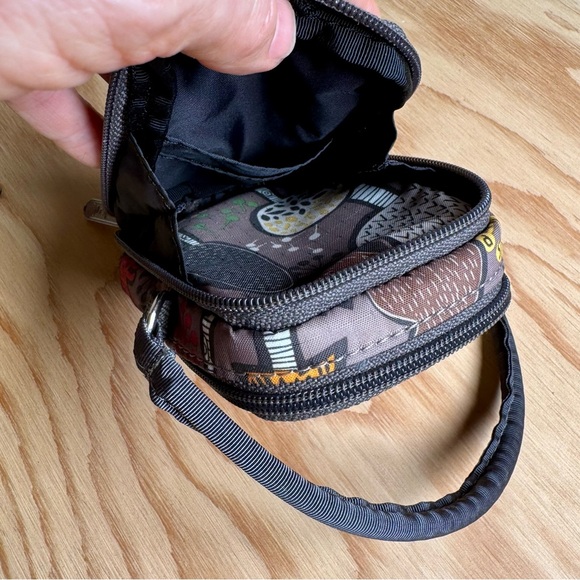 LᴇSᴘᴏʀᴛsᴀᴄ Sᴍᴀʟʟ Zɪᴘᴘᴇʀ Pᴏᴜᴄʜ Wʀɪsᴛʟᴇᴛ ɪɴ Fᴏʀᴇsᴛ Pᴀᴛᴛᴇʀɴ Oᴡʟ ᴀɴᴅ Fᴏx Pʀɪɴᴛ - Picture 13 of 16